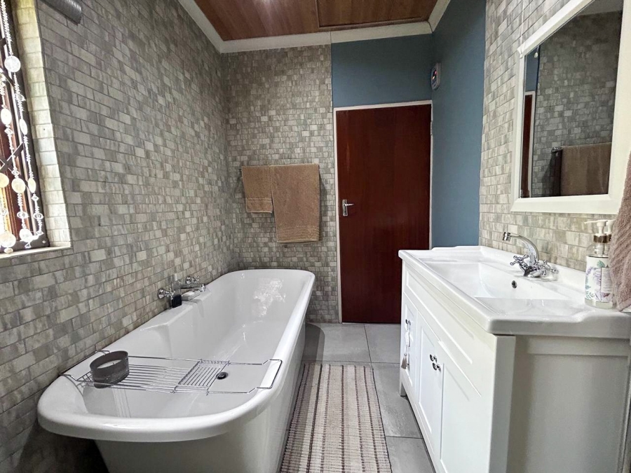 3 Bedroom Property for Sale in River Lodge Estate Free State